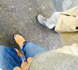 Anggun feet photo 9