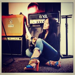 Anggun feet photo 5