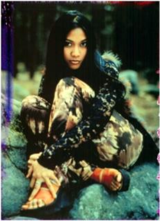 Anggun feet photo 14