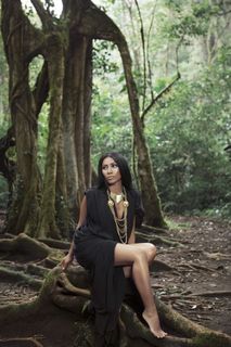 Anggun feet photo 4