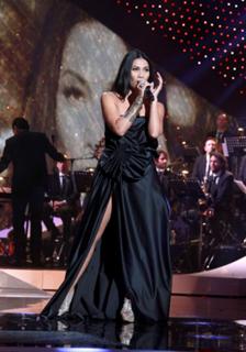 Anggun feet photo 17