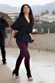 Anggun feet photo 2