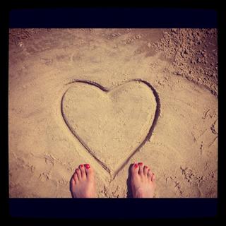 Angie Cepeda feet photo 9