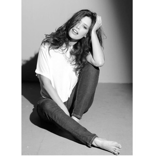Angie Cepeda feet photo 9