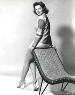 Angie Dickinson feet photo thumbnail