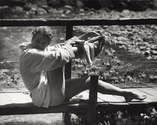 Angie Dickinson feet photo thumbnail