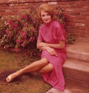 Angie Dickinson feet photo thumbnail