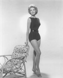 Angie Dickinson feet photo thumbnail