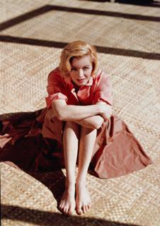 Angie Dickinson feet photo thumbnail