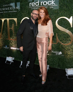 Angie Everhart feet photo thumbnail