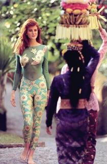 Angie Everhart feet photo thumbnail