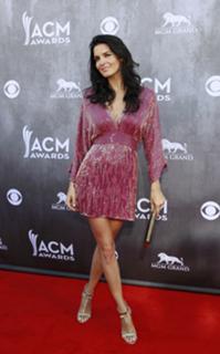 Angie Harmon feet photo thumbnail