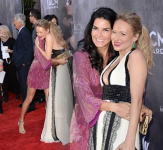 Angie Harmon feet photo thumbnail
