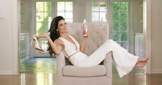 Angie Harmon feet photo thumbnail