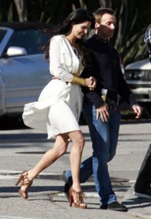 Angie Harmon feet photo thumbnail