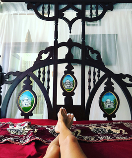 Angie Harmon feet photo thumbnail