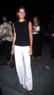 Angie Harmon feet photo thumbnail