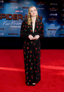 Angourie Rice feet photo thumbnail