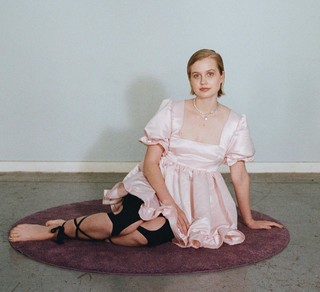 Angourie Rice feet photo thumbnail