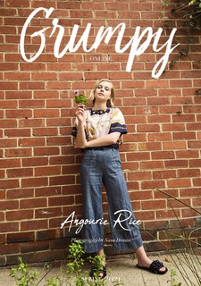Angourie Rice feet photo thumbnail