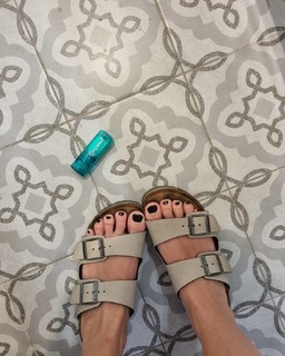 Angy Fernández feet photo 3