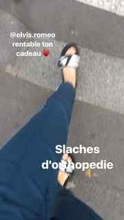Angèle feet photo thumbnail