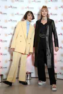 Angèle feet photo thumbnail