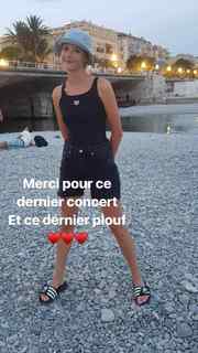 Angèle feet photo thumbnail