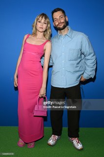 Angèle feet photo thumbnail