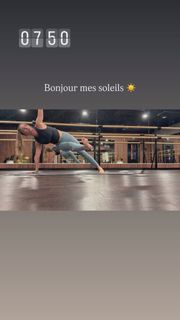 Angèle Vivier feet photo 2