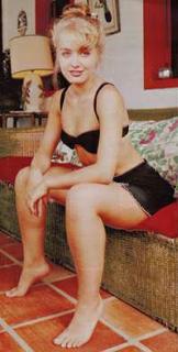 Angélica feet photo thumbnail