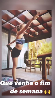 Angélica feet photo thumbnail