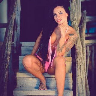 Angélica Hernandez feet photo thumbnail
