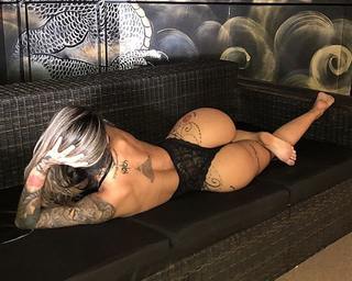 Angélica Hernandez feet photo thumbnail