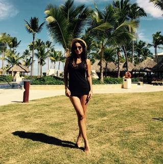 Ani Lorak feet photo thumbnail