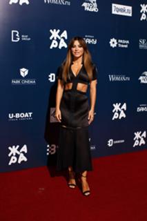 Ani Lorak feet photo thumbnail