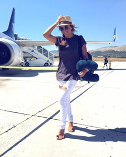 Ani Lorak feet photo thumbnail