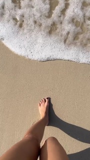 Ani Lorak feet photo thumbnail
