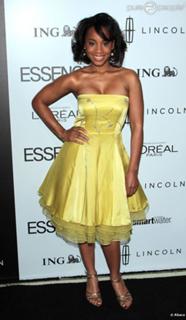 Anika Noni Rose feet photo 4