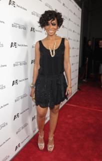 Anika Noni Rose feet photo 8