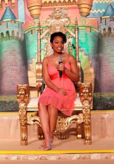 Anika Noni Rose feet photo 6