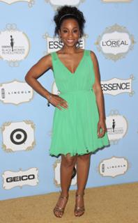 Anika Noni Rose feet photo 1