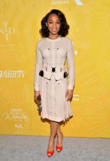 Anika Noni Rose feet photo 16