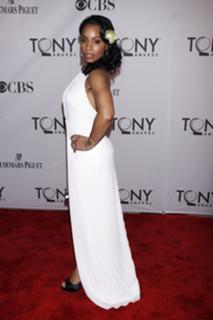 Anika Noni Rose feet photo 12