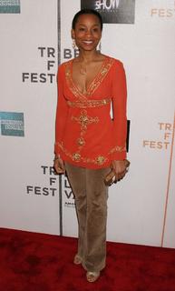 Anika Noni Rose feet photo 13