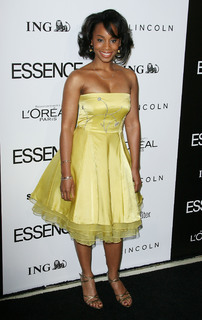 Anika Noni Rose feet photo 19