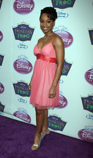 Anika Noni Rose feet photo 13