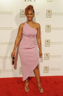 Anika Noni Rose feet photo 16