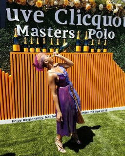 Anika Noni Rose feet photo 11