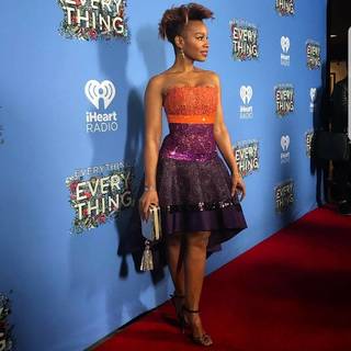 Anika Noni Rose feet photo 2